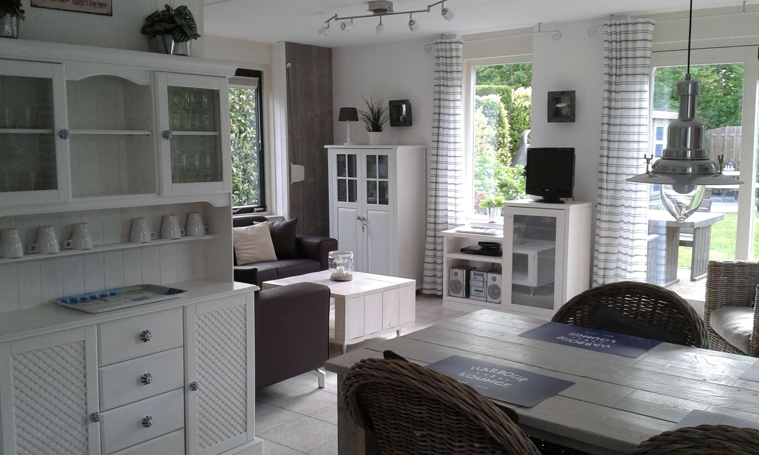 Blick ins Wohnzimmer